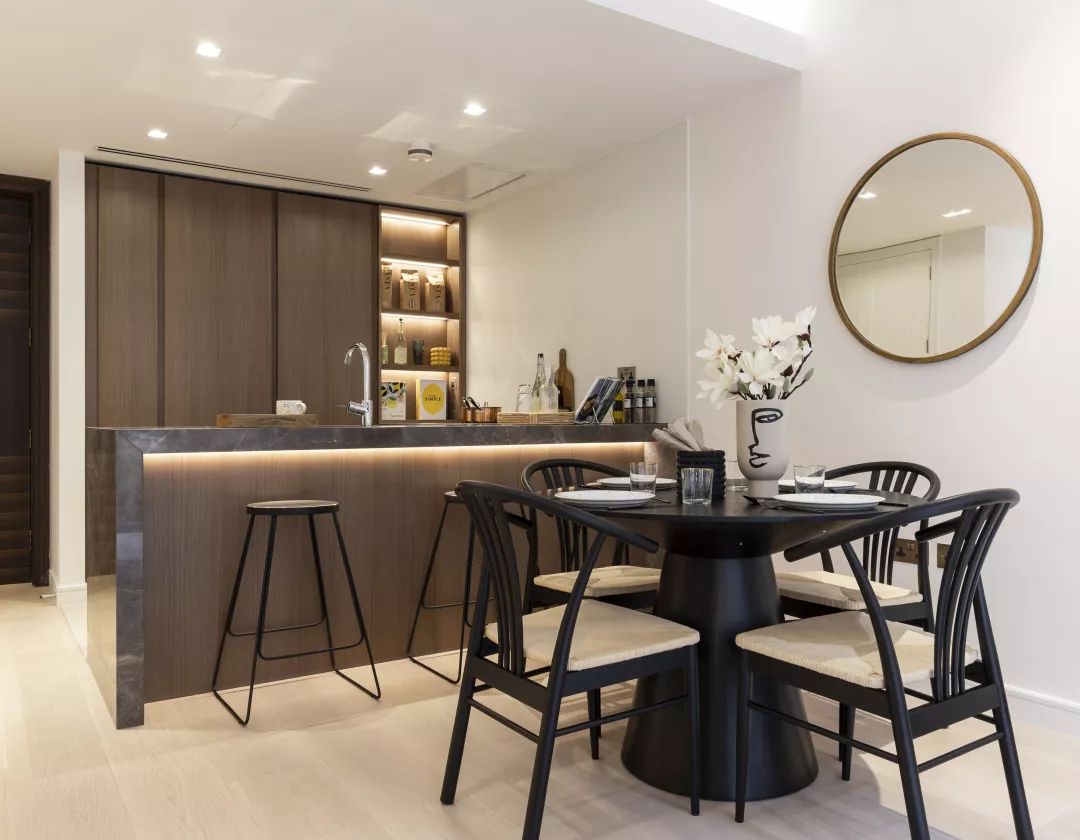 浼︽暒鏋楄偗骞垮満鏄豹瀹呭悧,鏋楄偗骞垮満妤肩洏