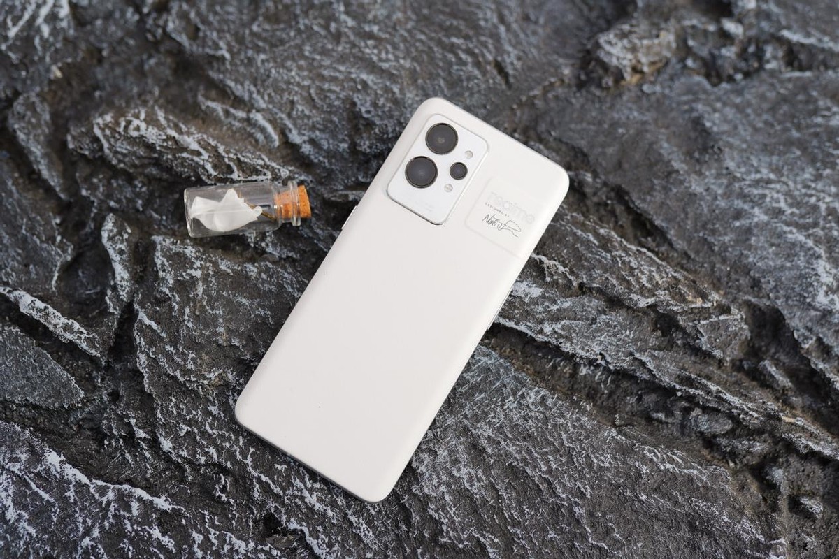 小白真我gt2pro测评2k直屏水桶机,gt2pro这款屏幕测评