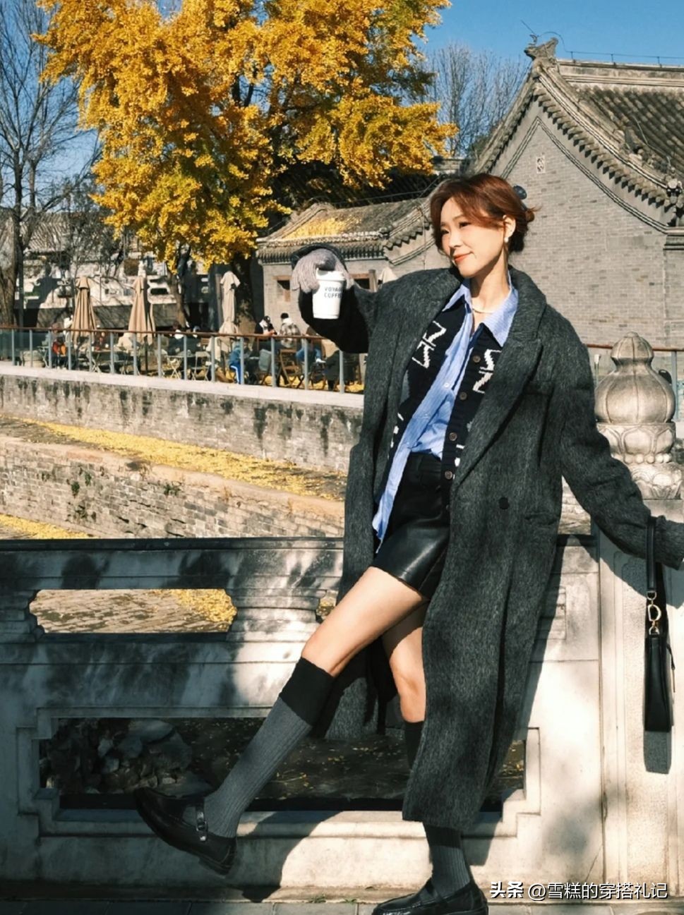 毛衣宽松慵懒风配小脚裤配靴子,搭配裙子裤子都好看的冬季鞋子