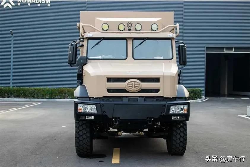 解放4x4四驱越野房车,新款解放四驱房车底盘