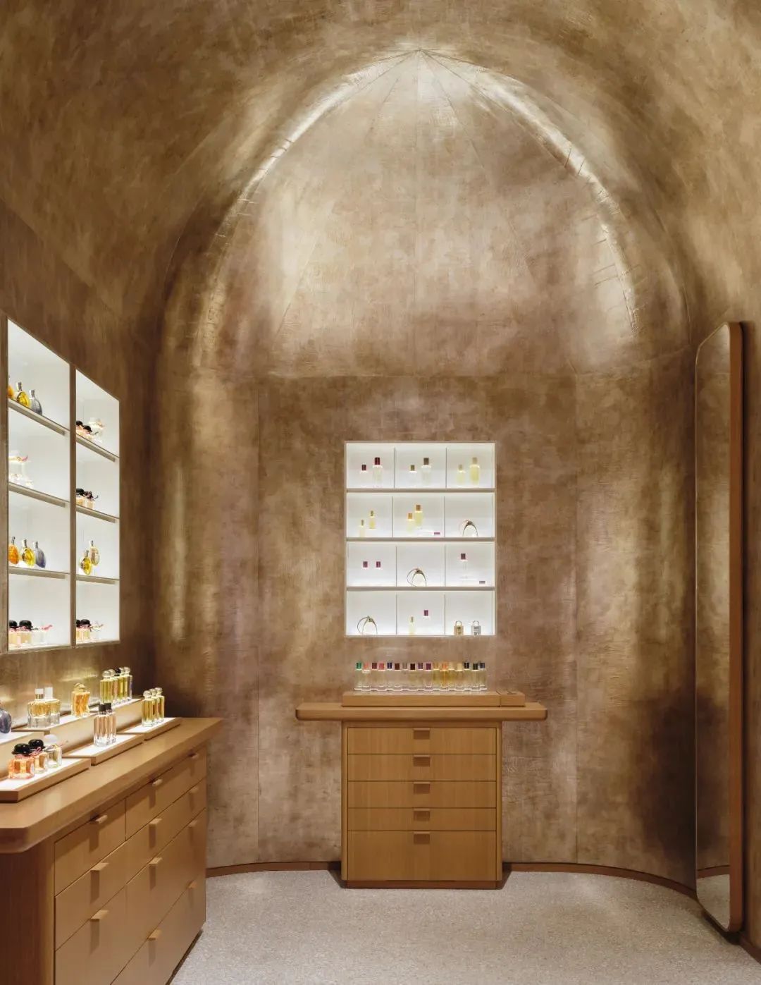 herms爱马仕2023春夏女装秀,hermes爱马仕手表