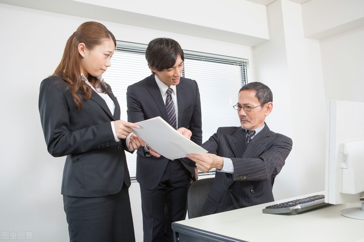 讨厌一个人怎样可以避免生气,在班里特别讨厌一个人该怎么办