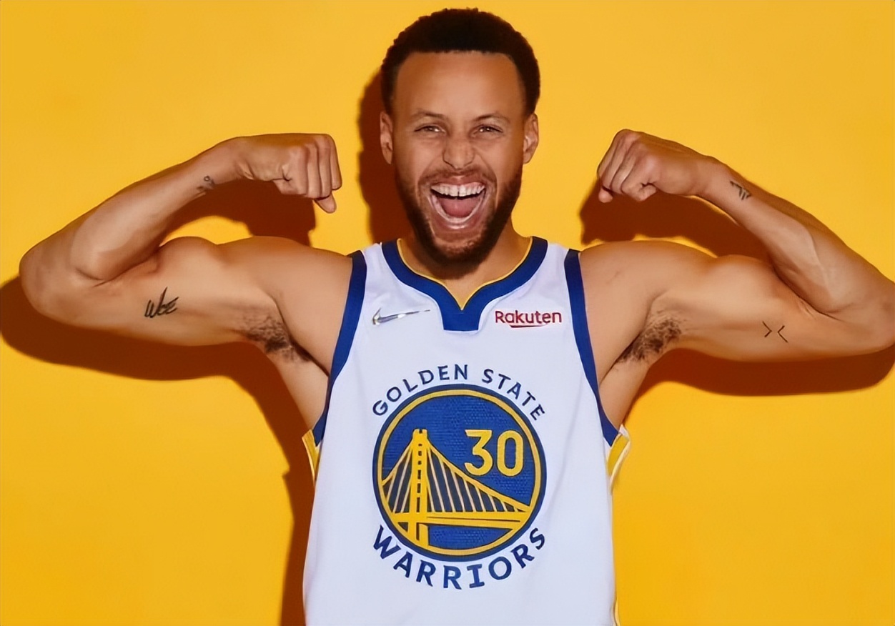 恭喜!库里30号球衣被退役,詹姆斯发文祝贺