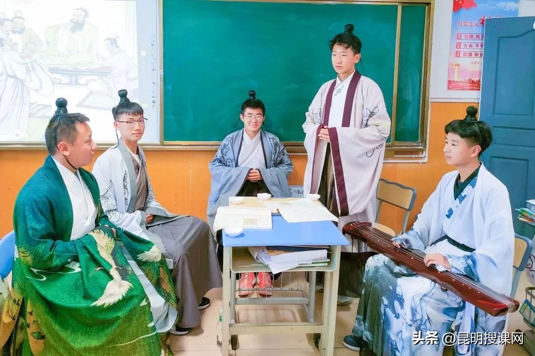 多彩生活缤纷寒假,多彩生活文化活动校园