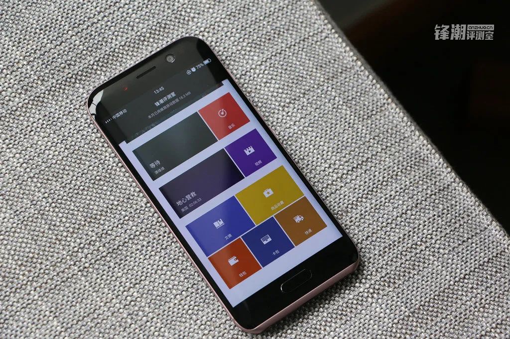 手机曲面屏有哪些优点和缺点,手机为啥不流行曲面屏了
