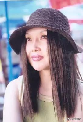 美女作家卫慧现状,卫慧女作家