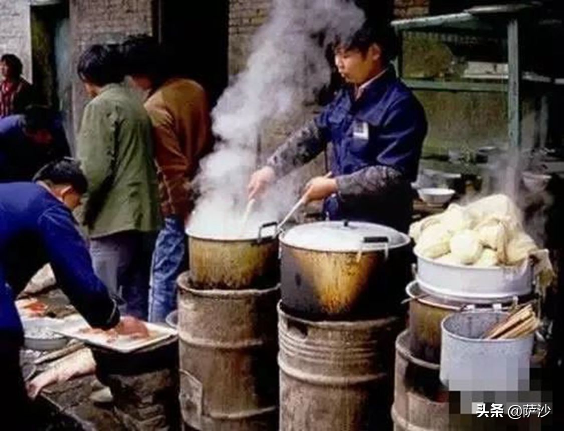 七十年代在饭店能吃些什么,70年代10块钱饭店能吃到什么