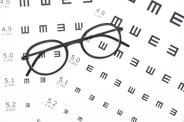 离焦近视镜片品牌排名,配眼镜品牌排行榜前十名