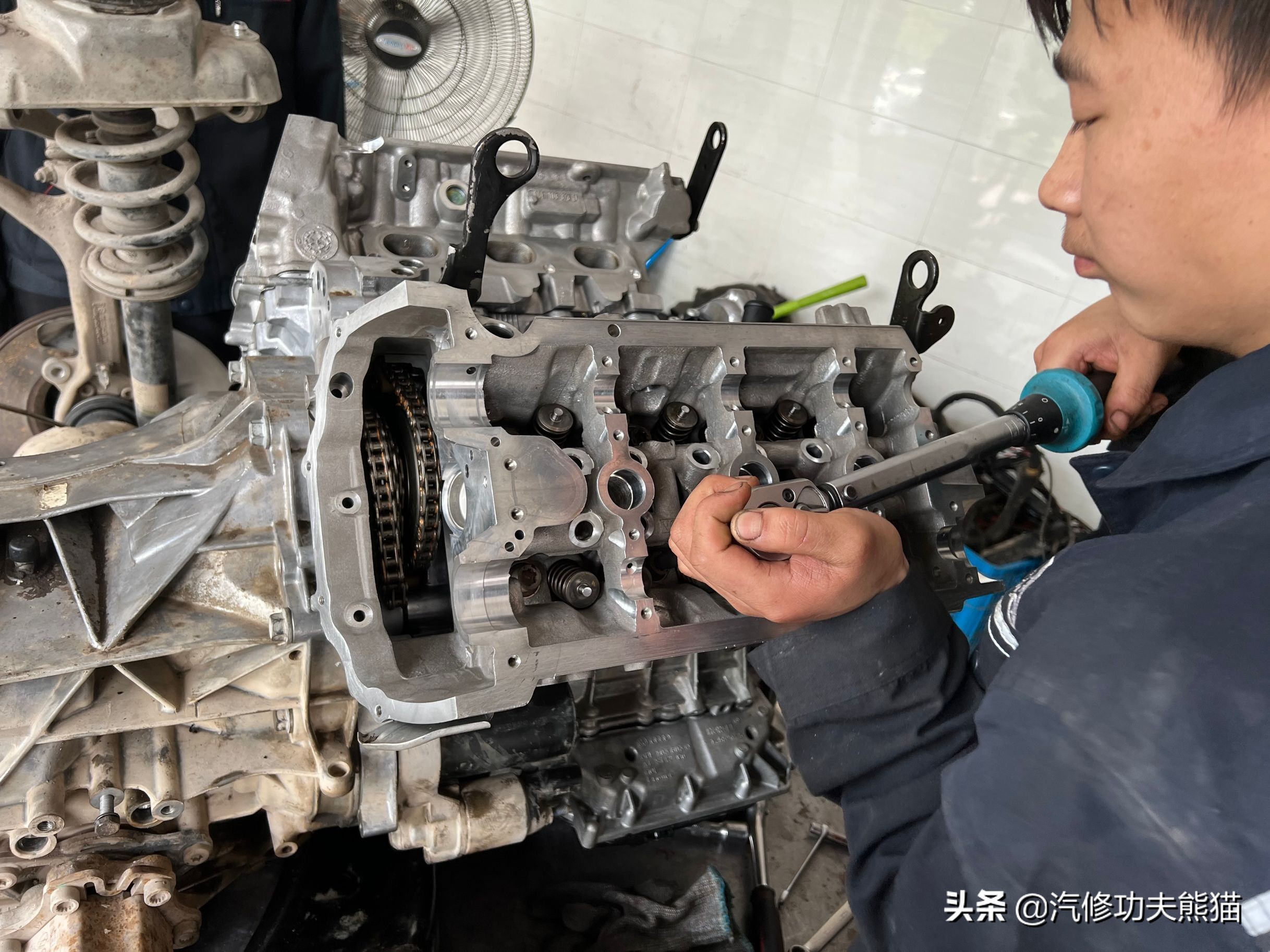 奥迪a6五百块钱,奥迪a65000公里烧一升机油维修