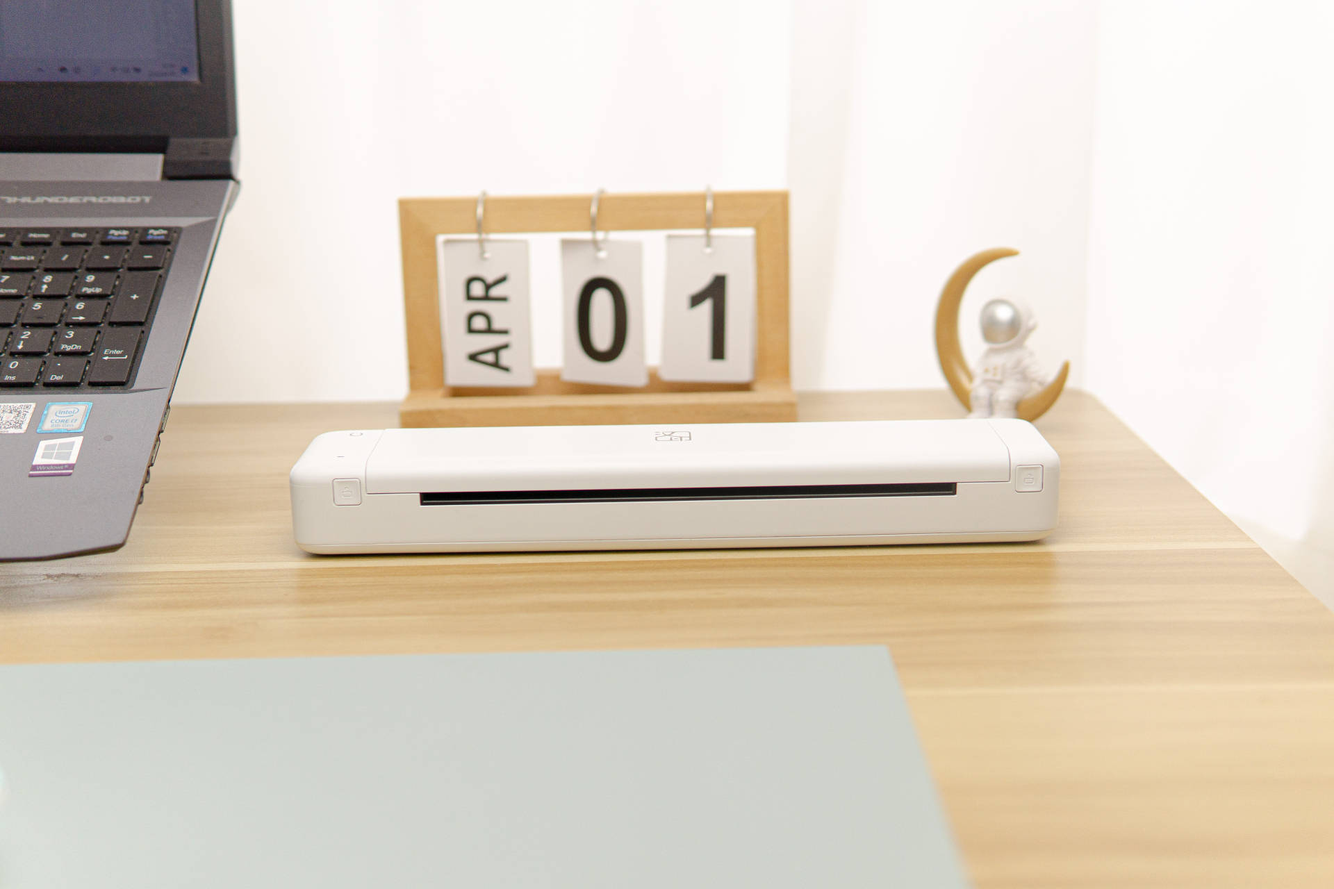 如何使用无墨迷你小型打印机,无需墨盒油纸就能打印的打印机