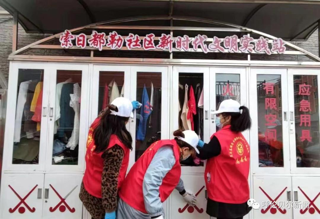 一川草色青袅袅全诗译文,一川草色青袅袅全诗翻译