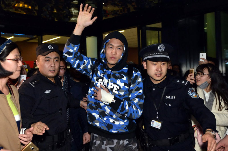 辽宁队惨败广厦队,辽宁队惨败浙江