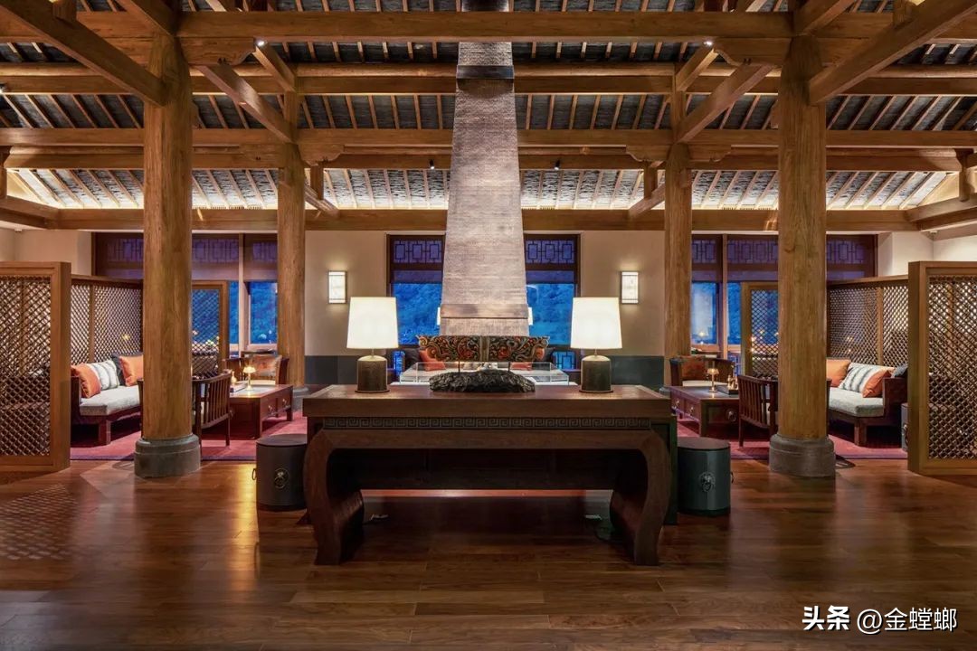 中国首家，全球第六家—九寨沟日赛谷丽思卡尔顿隐世酒店