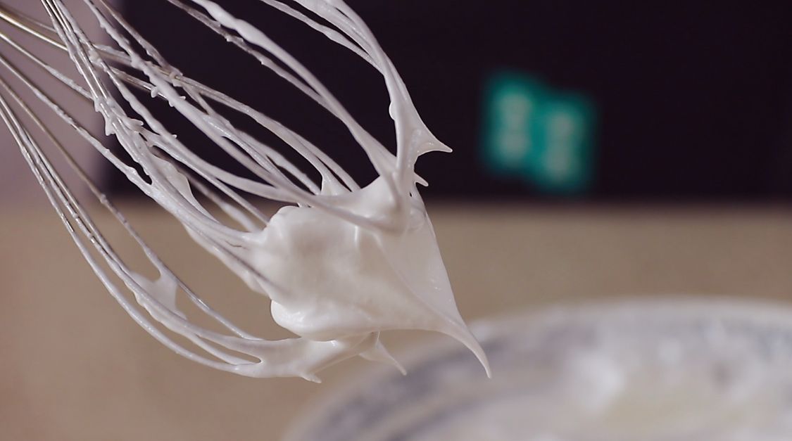 怎么用烤箱做蛋糕不粘锅,做蛋糕用电饭锅不用蛋糕粉