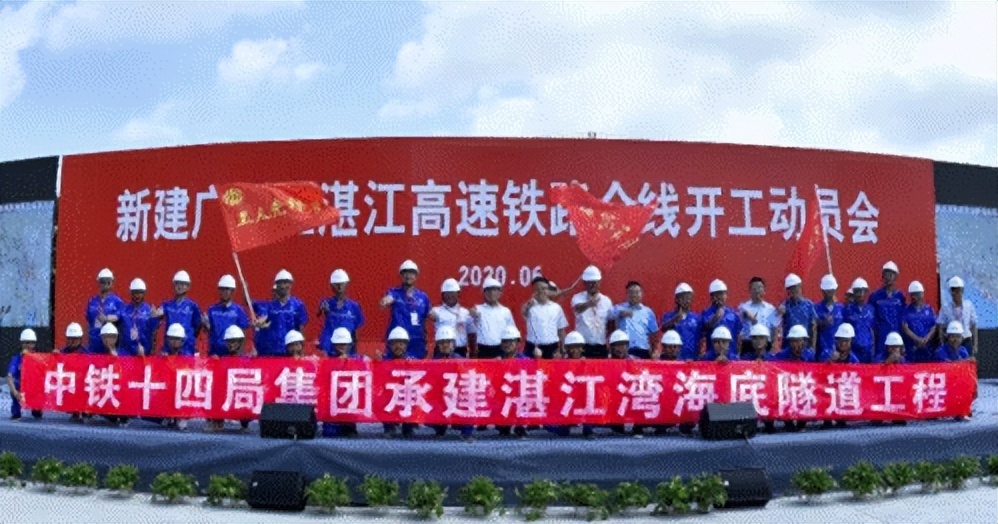 湛江海域蓝眼泪奇观,湛江海水漂着的是什么