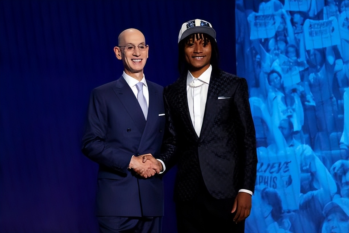 斯通又出大手笔火箭再添领军球星,斯通让火箭难有翻身之日