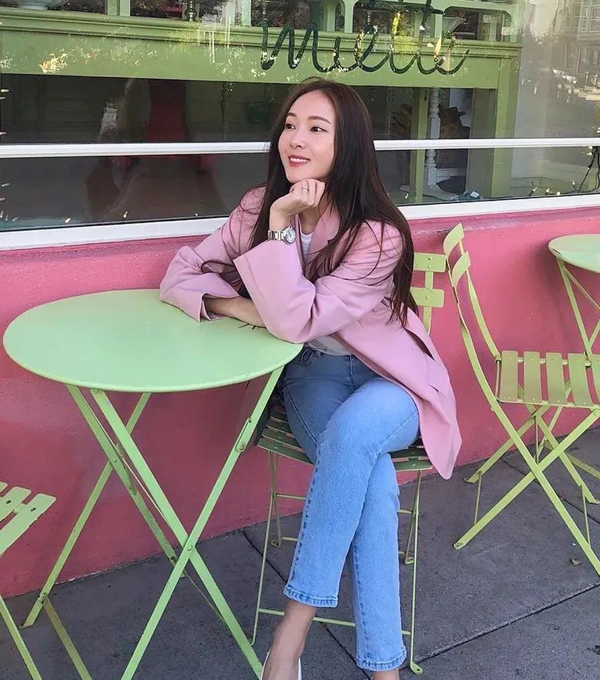 lisa最近同款粉色,lisamv绝美镜头粉色