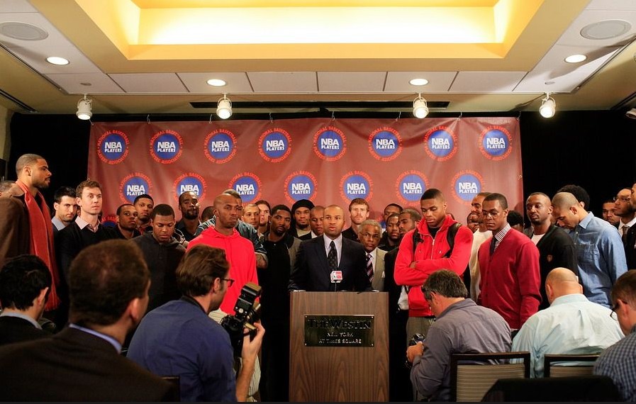 国内NBA球员的退役工资：巴特尔每年7.8万，姚明20.7万，周琦呢？