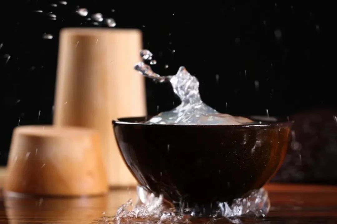 白酒度数一般是多少,白酒泡水果后度数变化