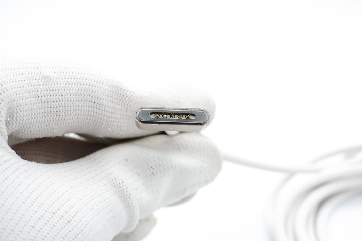 喧宾夺主的Air，续航会更优？苹果MacBookAirM2开箱评测