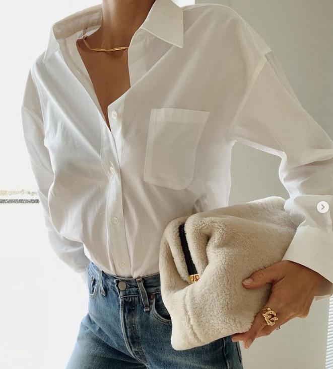 黑色衬衫最新穿搭,衬衫穿在毛衣外面