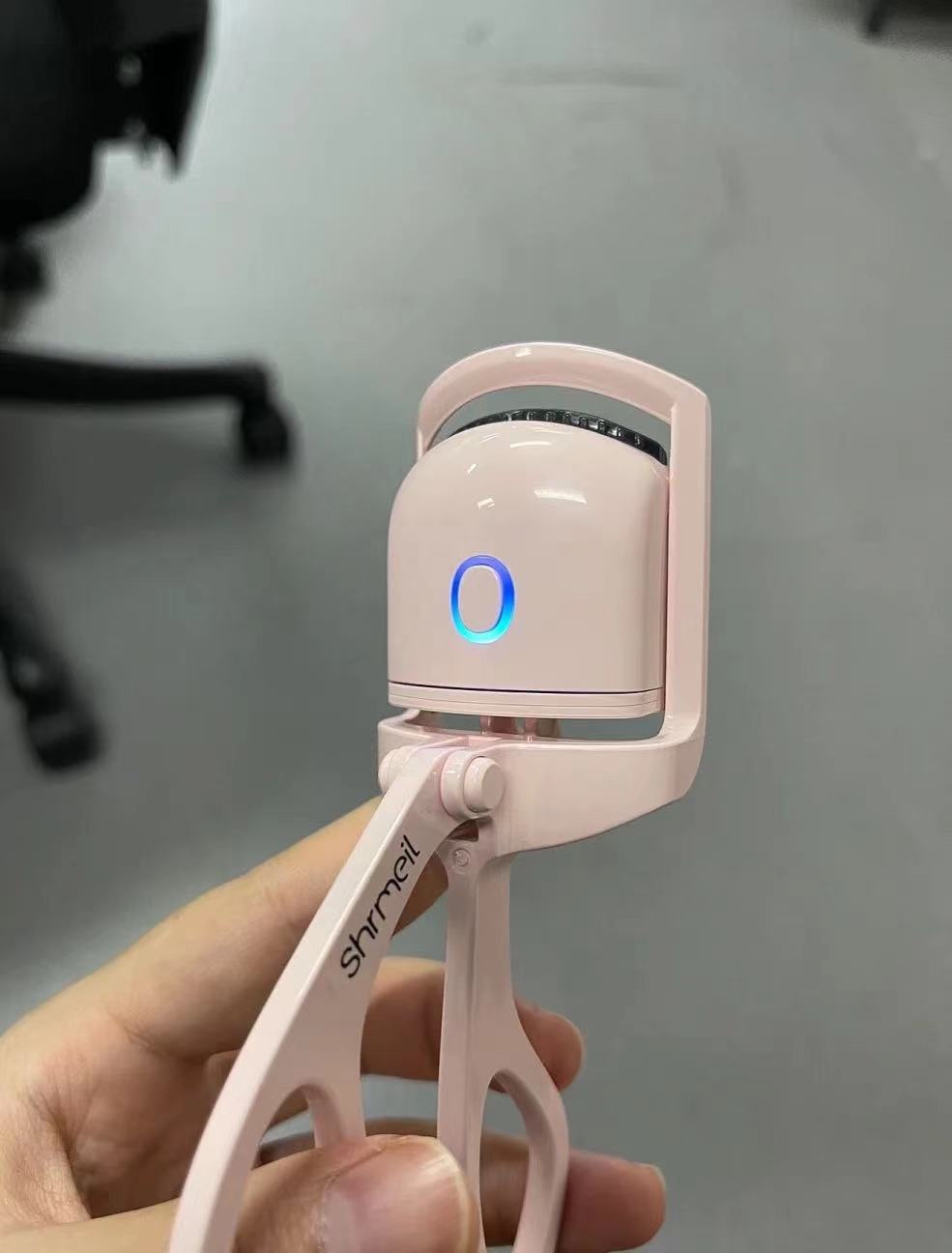 发热睫毛夹,发烫的睫毛夹对睫毛有危害吗