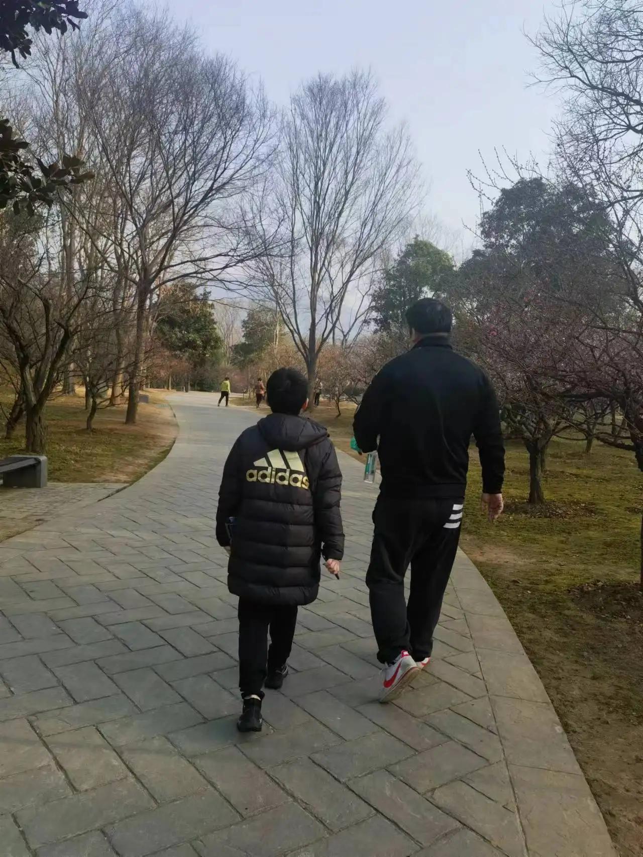 大胖小胖自驾游,房车自驾旅行三日游