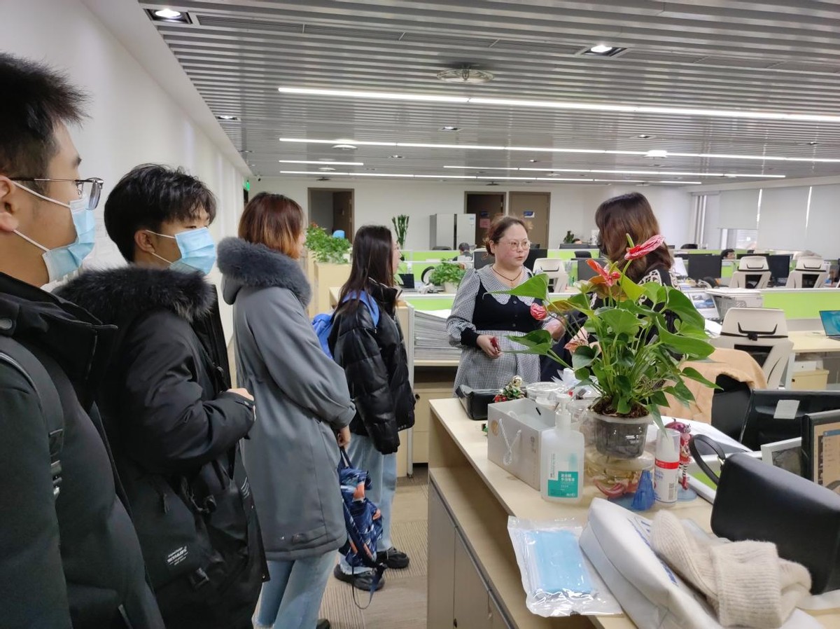 韬光晦迹，瑞彩祥云——大工经管学院赴北京市瑞茂通企业行实践团