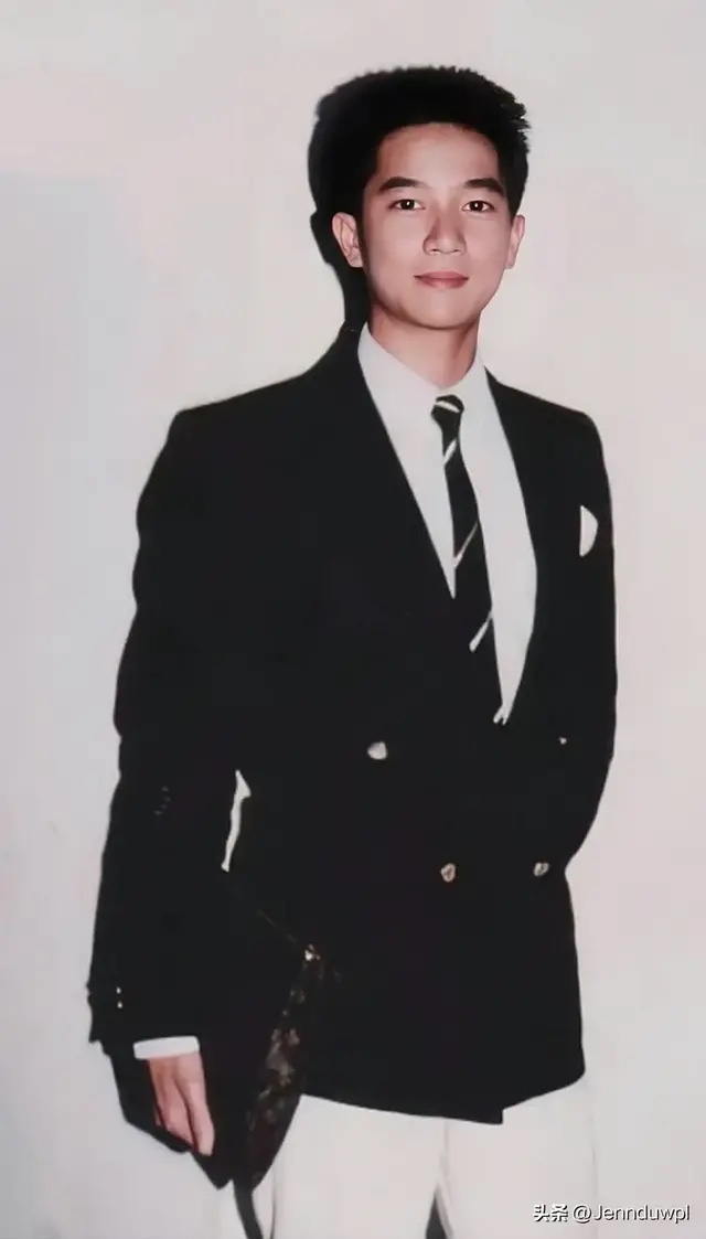 陈百强衣着品味帅到炸,陈百强时尚品味