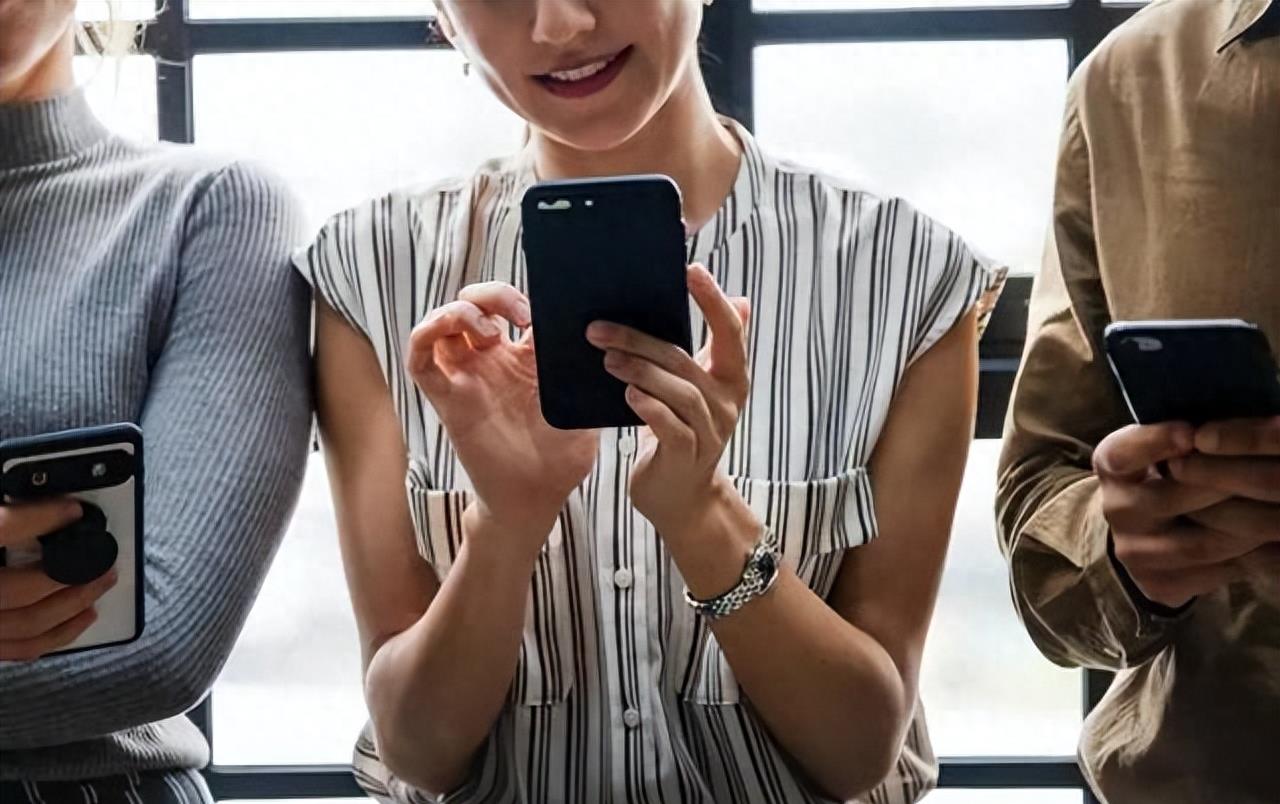 常见的10类网民心理,有些人买手机2000元以下什么心理