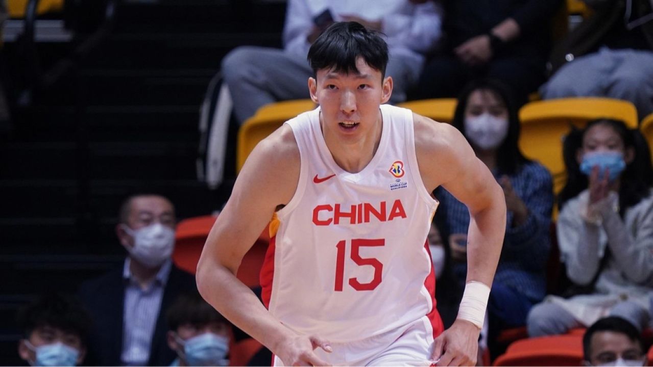 盘点cba历史十大中锋,cba总决赛姚明51分21篮板