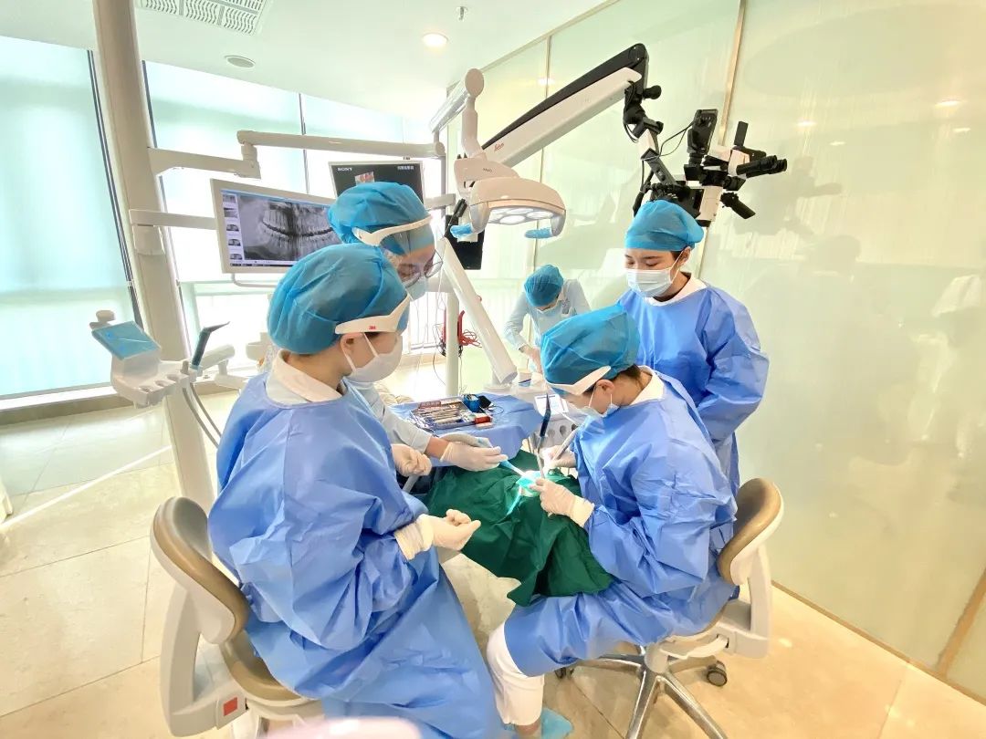 高考首日，深圳这家口腔医院笑着解出了最后“大题”：看牙难