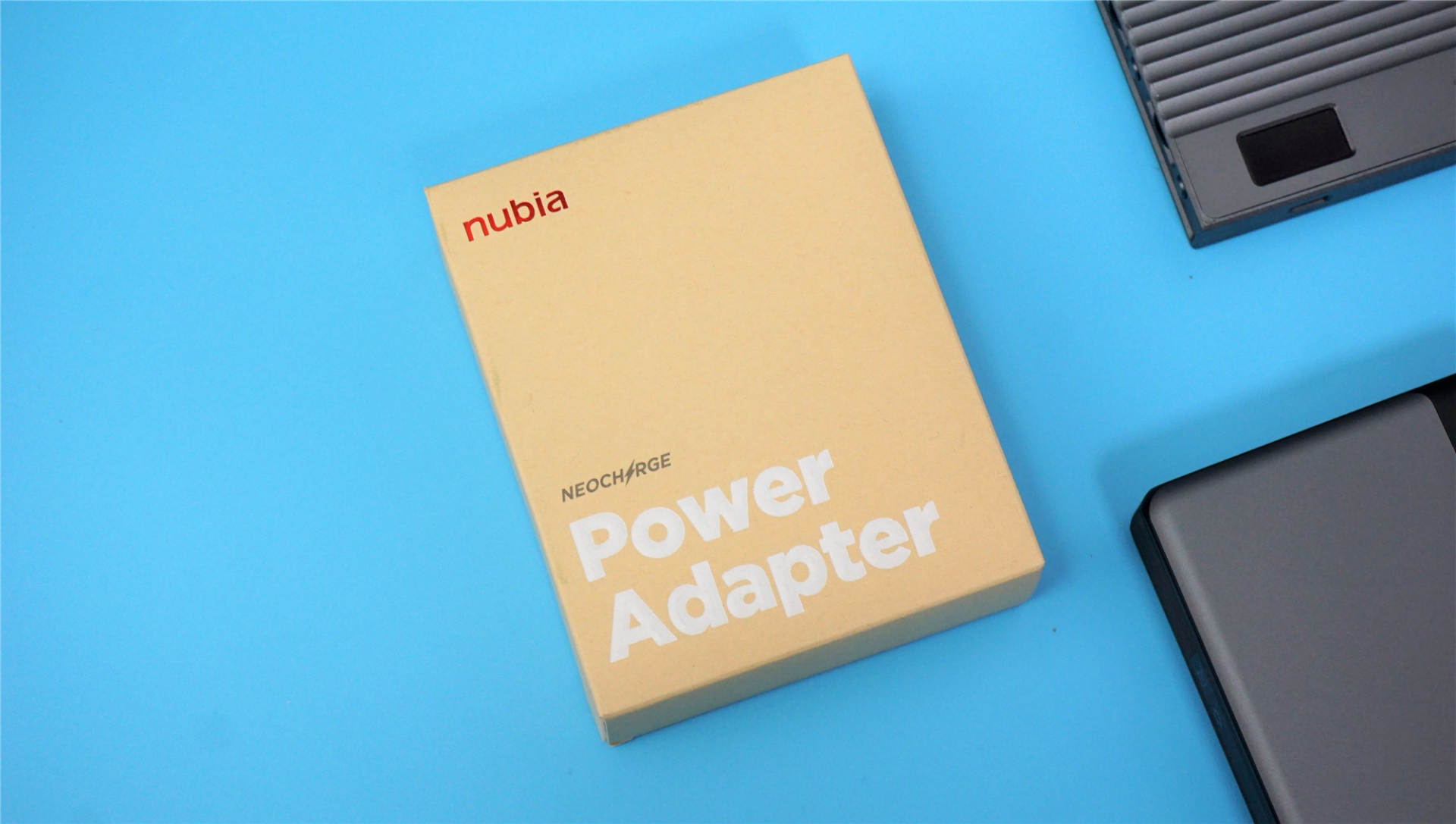 努比亚65W氮化镓充电器测评,努比亚65W快充头测评