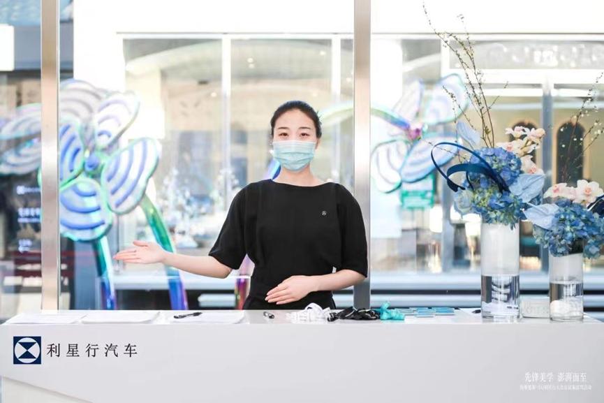 梅赛德斯eq试驾视频,梅赛德斯eq巡展上海站