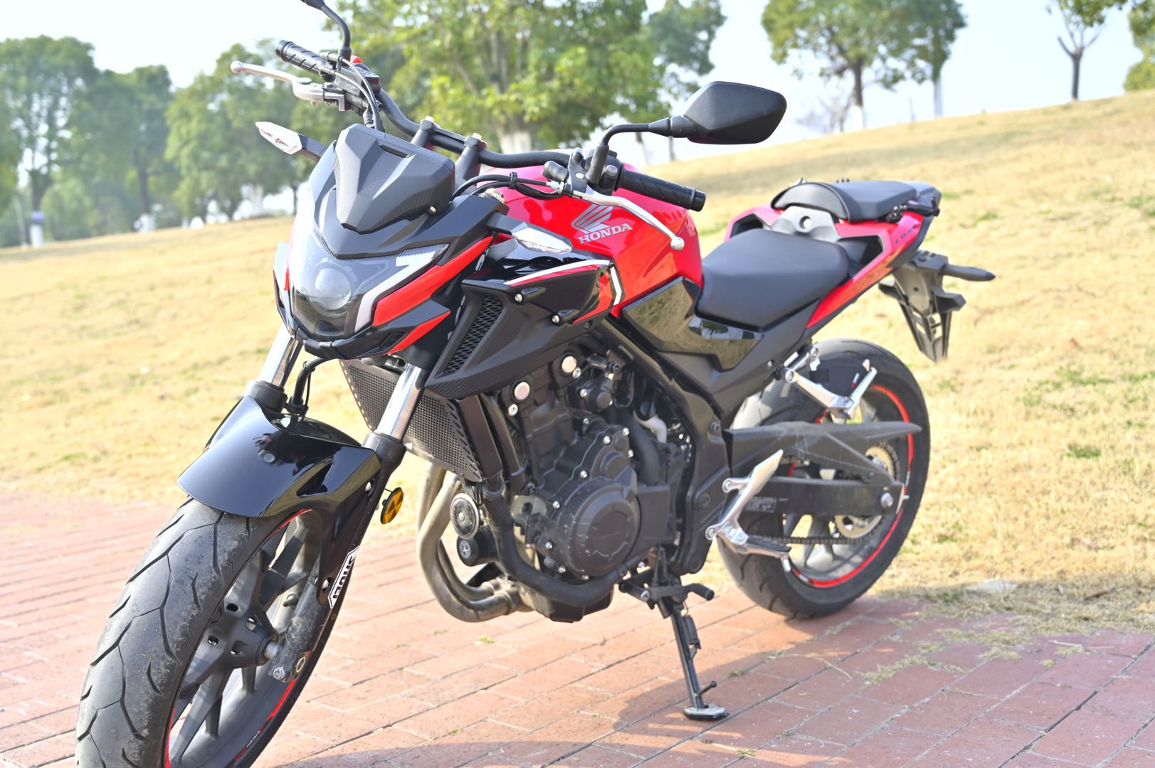 本田cb400f改座椅,本田cb400f可以改圆灯吗