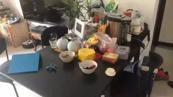 直饮机非要安装在餐边柜吗,餐边柜的饮水机非要搭配净水机吗