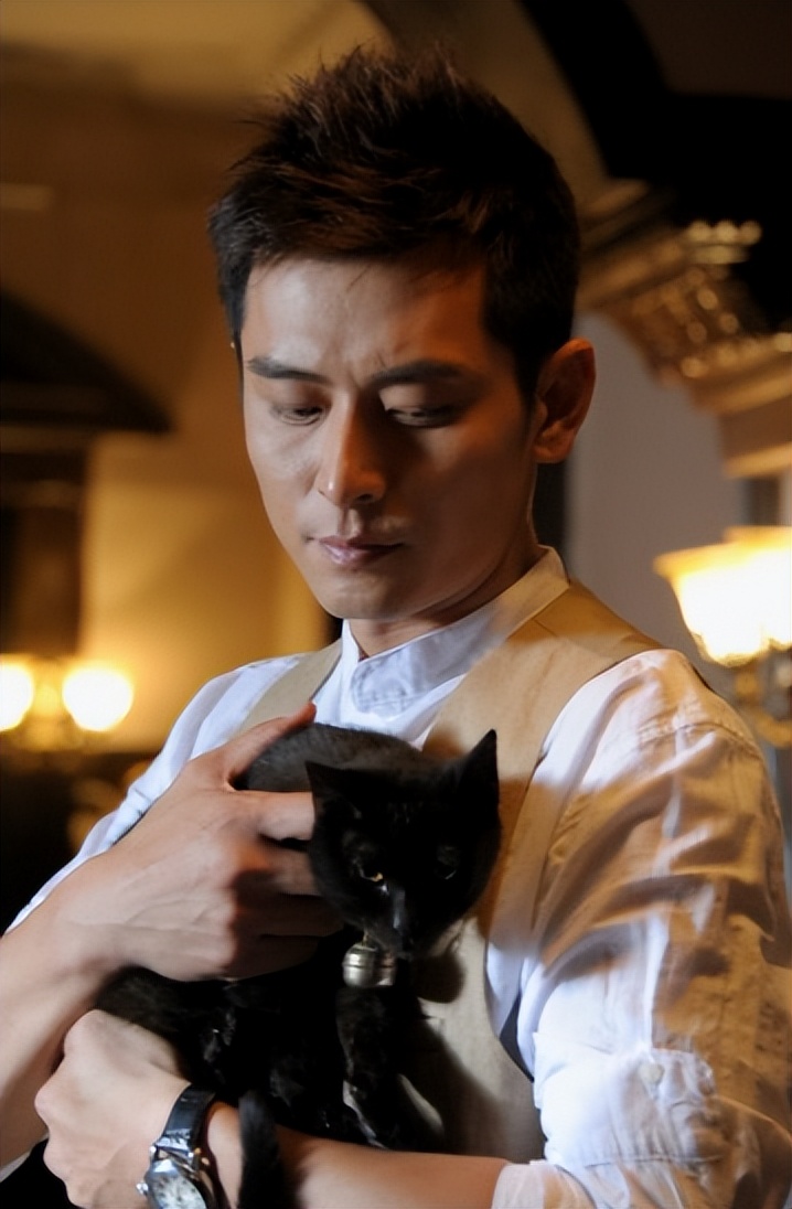 有的男人步入中年反而越来越帅,为什么有的男人老了反而更帅