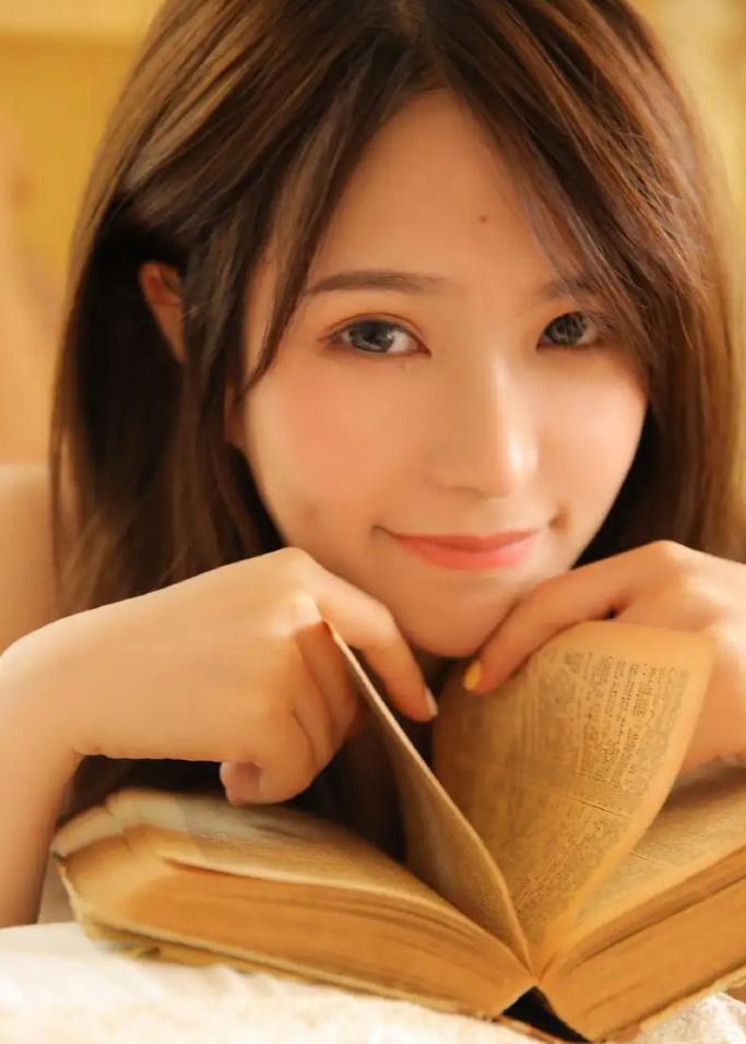 女孩子生理期来了该怎么安慰,女孩子说生理期肚子疼怎么安慰