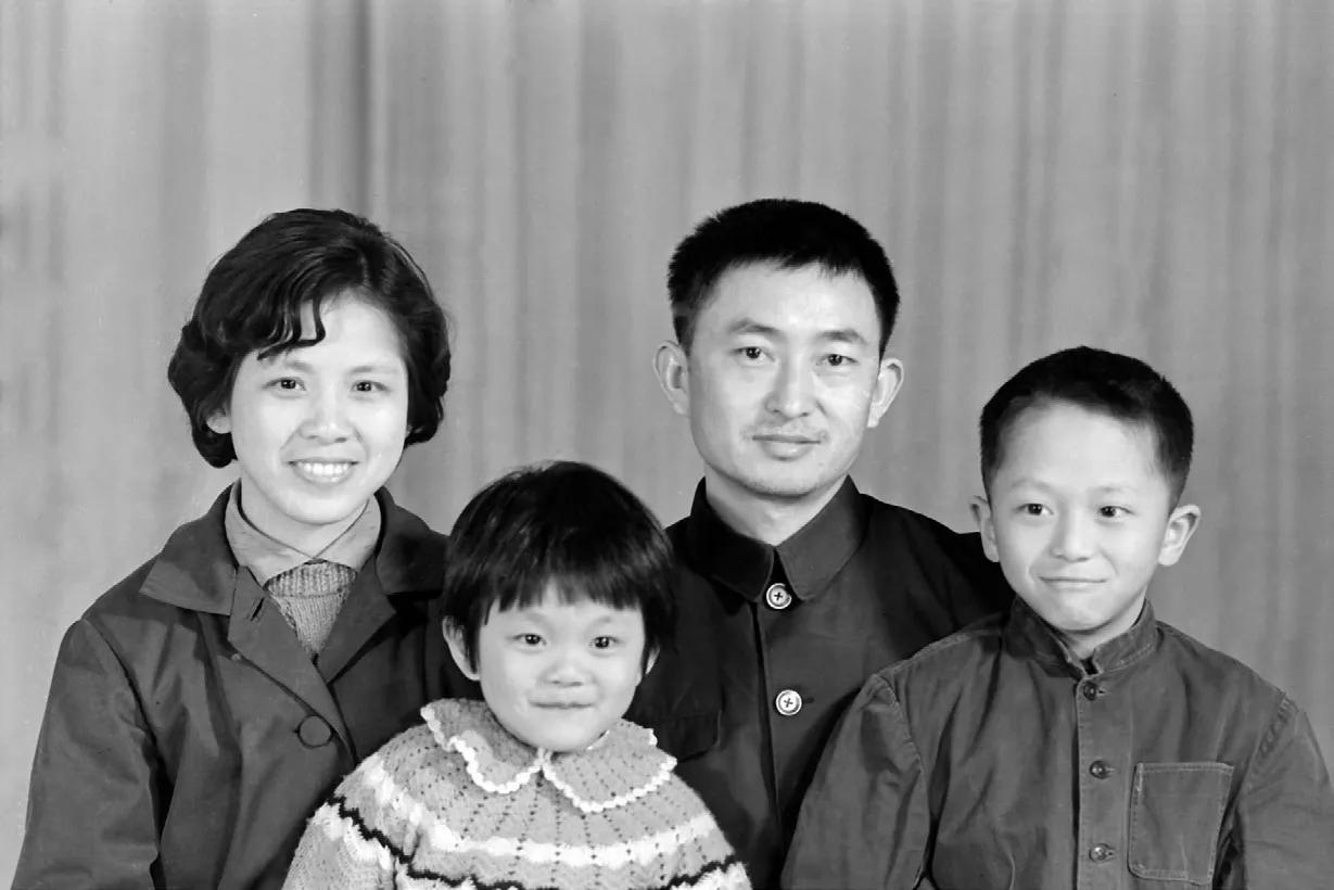 红衣大叔周鸿祎电视剧,红衣大叔周鸿祎刘德华