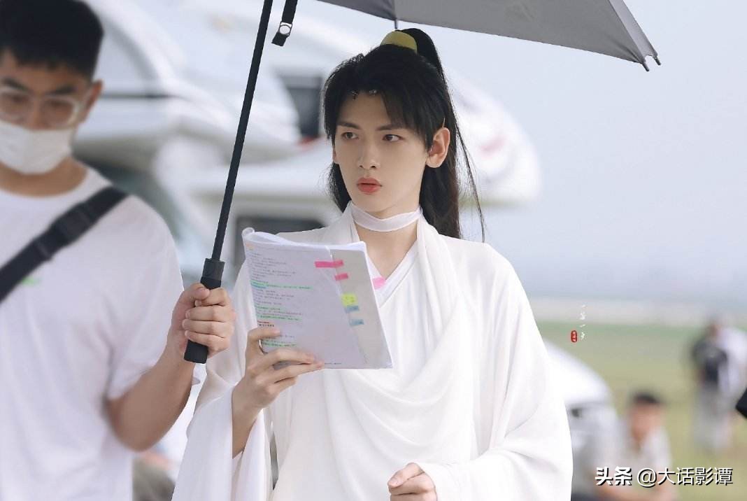 装腔启示录柳翠虎谁是男主,装腔启示录作者柳翠虎好看吗