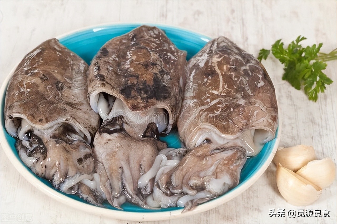 墨鱼的墨汁的用途,墨鱼的墨汁很香么