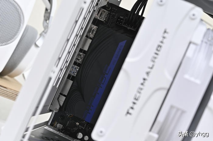 拆解华擎b760m,华擎b760m配合显卡