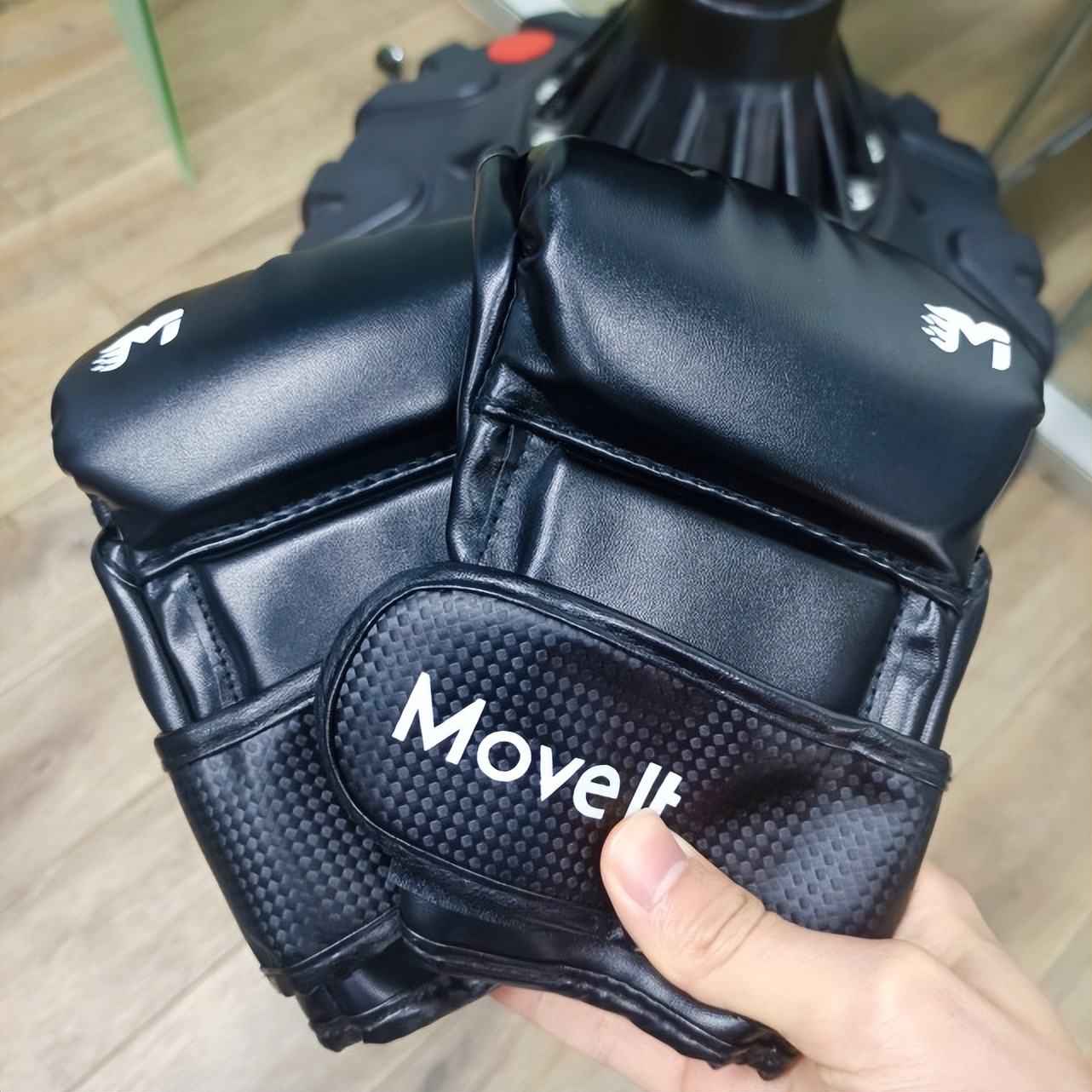 测拳力的工具,拳力测试戴什么拳击手套