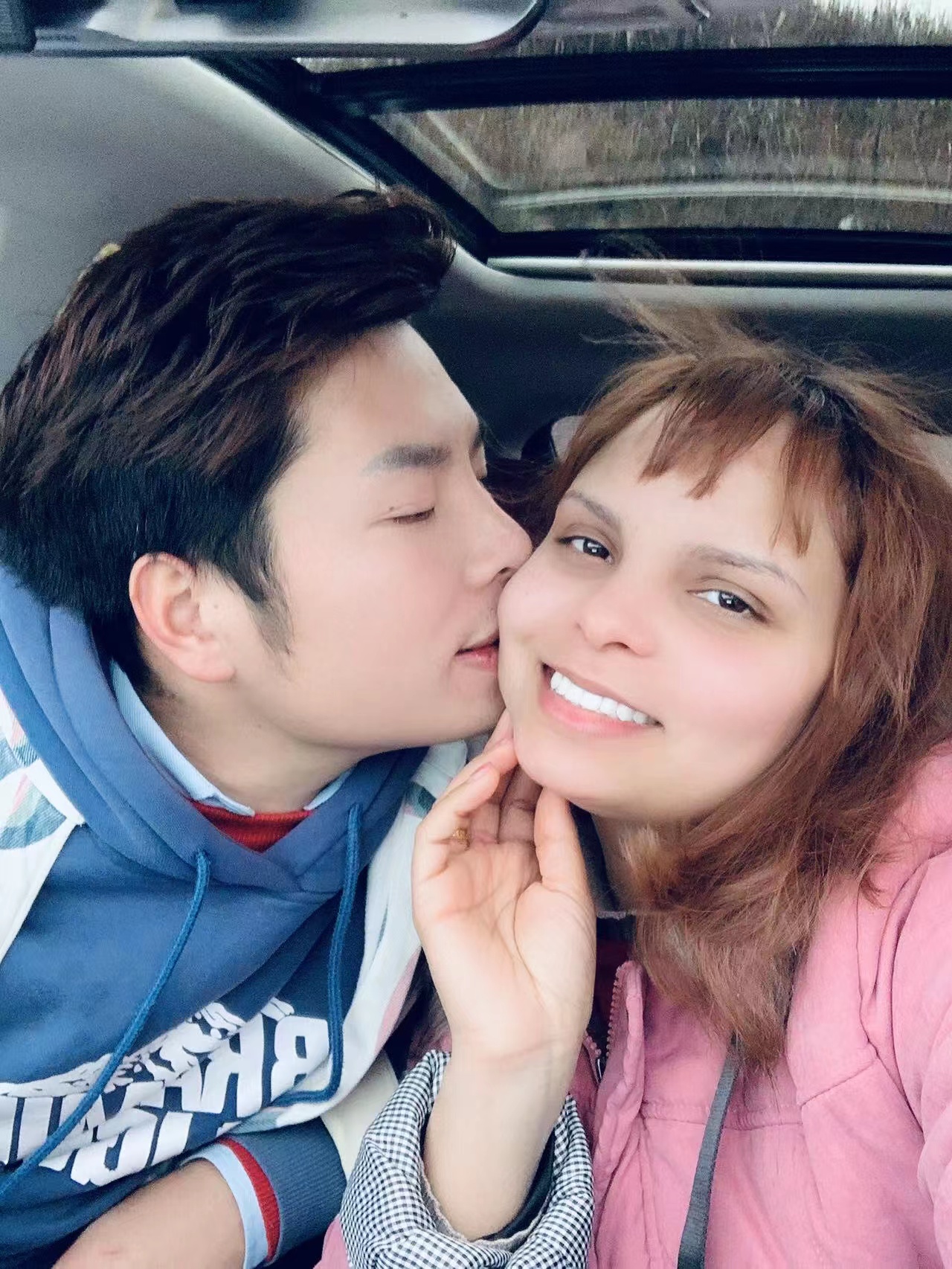 贵州农村小伙娶美国女人,贵州农村小伙娶了一个娃娃脸姑娘