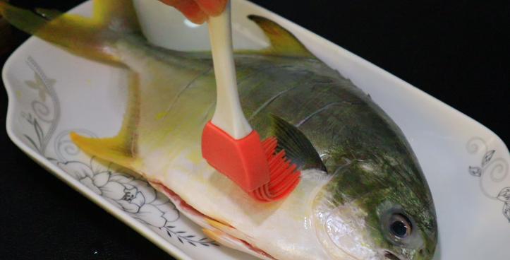 清蒸鲳鱼一般要蒸多长时间,清蒸鲳鱼一般开锅蒸几分钟