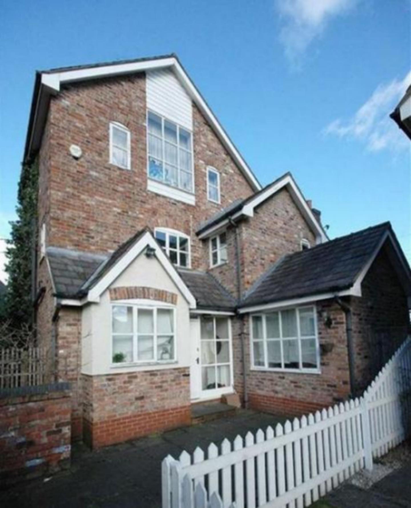 贝克汉姆和c罗谁有钱,贝克汉姆和c罗谁商业价值大