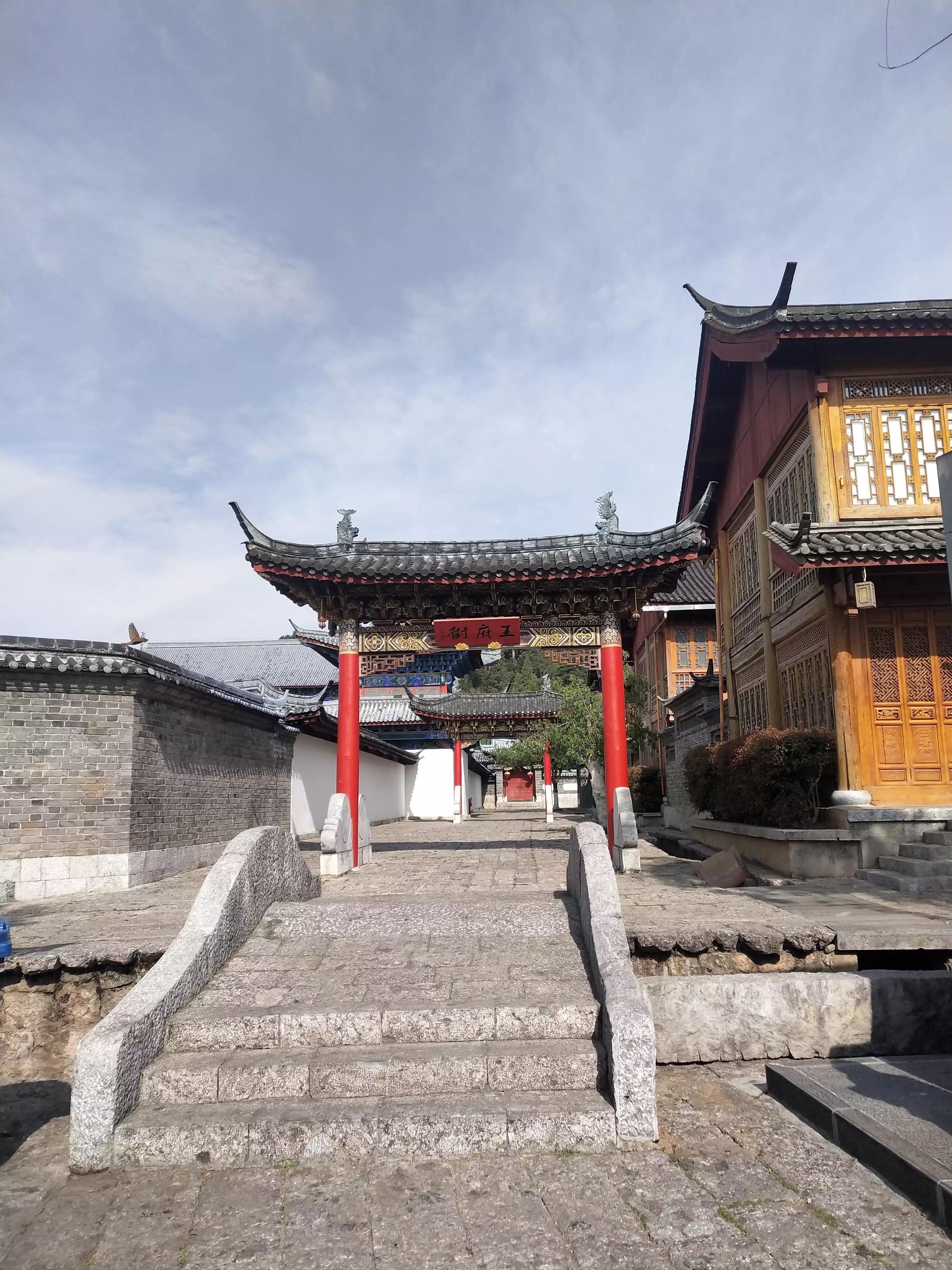 云南自驾游收费标准,云南租车费用明细