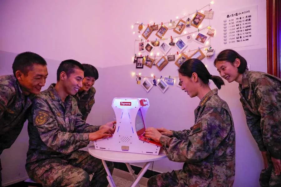 第71集团军：欢声笑语庆国庆，群众性文化活动暖兵心！