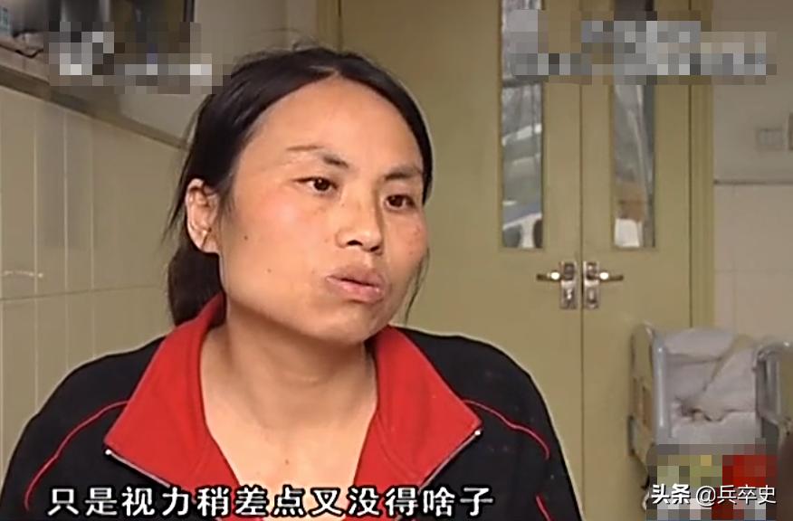 2岁幼童右眼流泪,2岁小孩眼睛哭出血