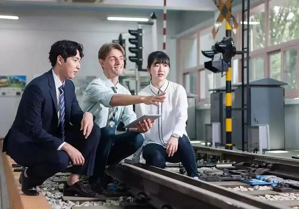 快看｜山东交通学院高铁城轨这个“爆款”专业，就业好，薪资高